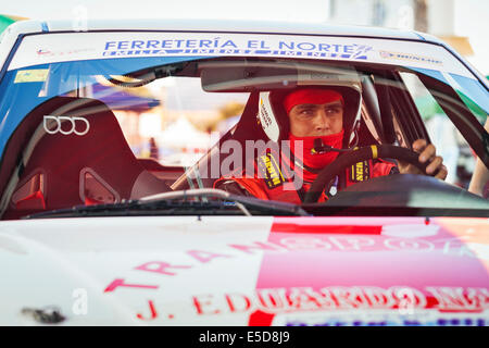 Une journée rallye crecer Guia, pit, travail et pour le rallye. preperations Playa San Juan, Tenerife, Canaries, Espagne. Banque D'Images