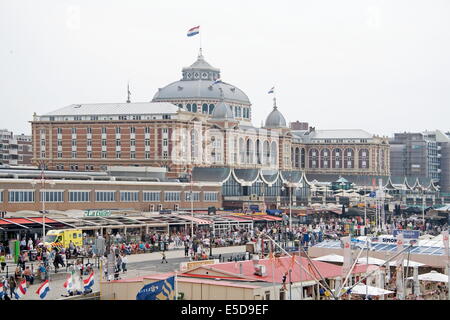 DenHaag, Pays-Bas : 21 août 2011 - Kurhaus de Scheveningen Beach Banque D'Images