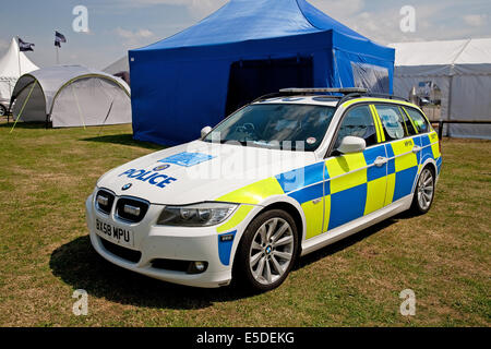 BMW 320d Touring 1995cc estate voiture de police sur show à Silverstone Classic car Jour Banque D'Images