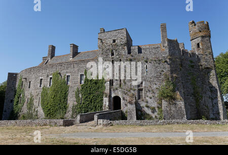 Château Fort de Pirou, château médiéval, Lessay, île du Cotentin ou péninsule de Cherbourg, Manche, Basse-Normandie, France Banque D'Images