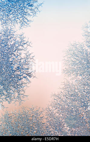 Cristaux de glace sur une fenêtre , close-up Banque D'Images