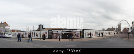 Site déminé pour le nouveau bus Bolton/échange de fer et nouveau bâtiment de l'Université de Bolton à la jonction de la grande rue et Moor Street Newport. Banque D'Images