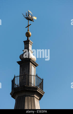 Abbaye Saint-nicolas Cole est une église dans la ville de Londres, situé sur la rue Victoria par Christopher Wren Banque D'Images