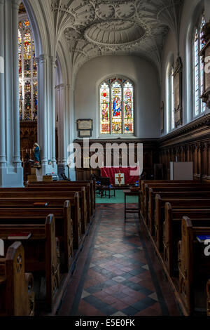 St Mary Aldermary est une église anglicane à Bow Lane dans la ville de Londres. D'origine médiévale, il a été reconstruit à partir de 1510. Banque D'Images