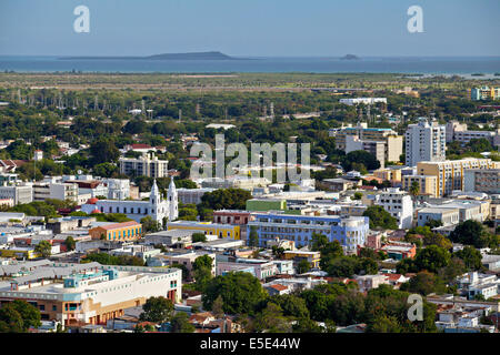 Vue de la Catedral de Nuestra Se-ora de Guadalupe et skyline de Vigia Hill 21 février 2009 à Ponce, Porto Rico. Banque D'Images