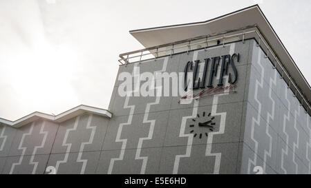 Le Cliffs Pavilion Theatre, Westcliff-on-Sea, Essex, Angleterre. Banque D'Images