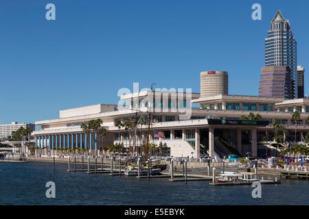 Jose Gasparilla Pirate Navire amarré au centre de Conventions de Tampa, Tampa, États-Unis Banque D'Images