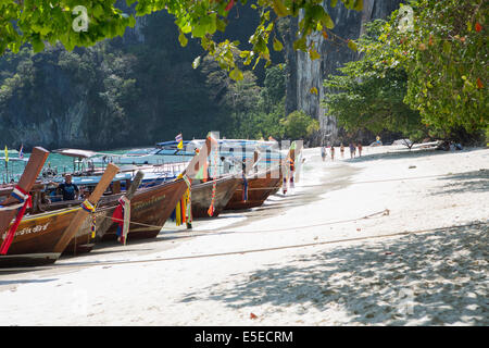 Long Tail boat, Thaïlande Krabi, Thaïlande Banque D'Images
