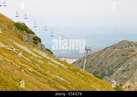 Télésiège de ski dans la station de ski de Zakopane Tatras Banque D'Images