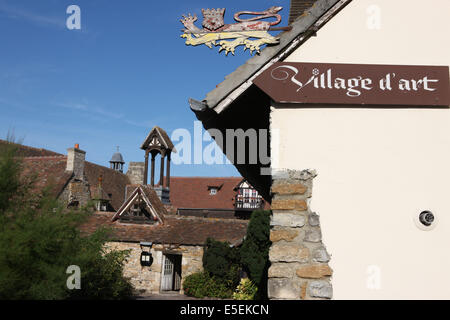 France, Basse Normandie, calvados, cote fleurie, plongées sur mer, village d'art guillaume le conquérant, casseroles de bois colombeaux, Banque D'Images