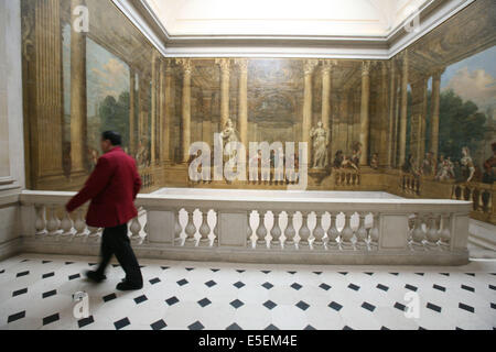 France, paris 3 e, Hotel Carnavalet (musée carnavalet) escalier roulant, arpenteur, Banque D'Images