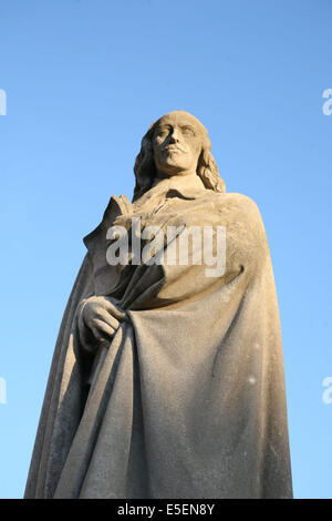France, paris 5, place du panthéon, statue de pierre Corneille, sculpteur georges rispail 1952, Banque D'Images