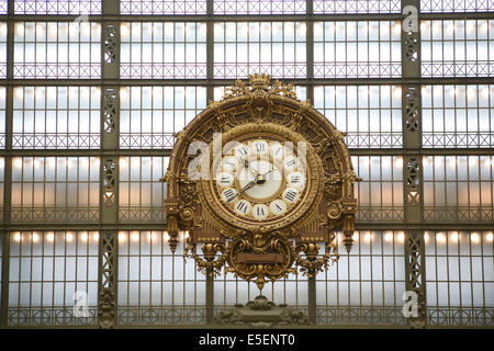 France, paris 7, musée d'Orsay, quai Anatole france, horloge, verrière, Banque D'Images