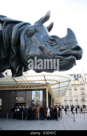 France, paris 7 e, musée d'Orsay, quai Anatole france, statues, sculptures, rhinocéros, esplanade, Banque D'Images