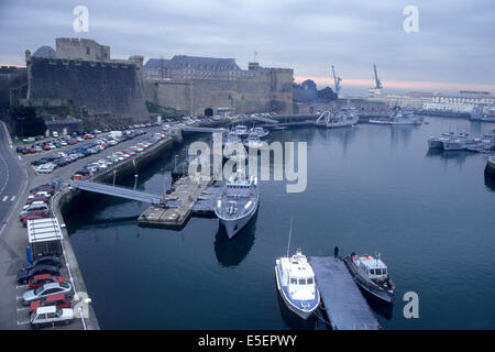 France, Bretagne, finistère, nord, brest, port militaire et château, arsenal, châteaux de guerre, marine nationale, Banque D'Images