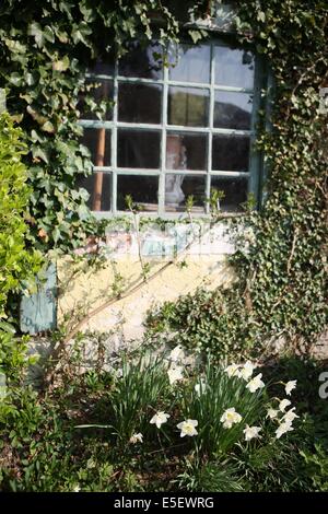 France, Haute-Normandie, eure, vallée de la seine, giverny, ancien hôtel baudy, restaurant, auberge, claude monet, jardin, fleurs, impressionnistes, peinture, atelier réconstitue, Banque D'Images