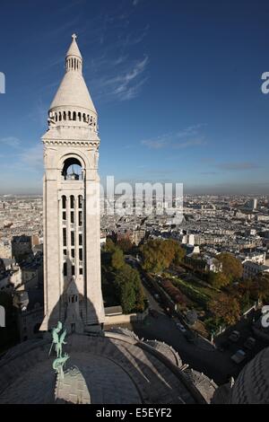 France, ile de france, paris 18 e arrondissement, butte montmartre, basilique du sacré coeur, panorama depuis le dôme, vue générale, paysage urbain, détail campanile, Banque D'Images