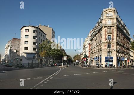 France, Ile de France, paris 11e arrondissement, avenue de la république, angle avec le boulevard de menilmontant, batik d'angle aigu, rue du chemin vert, Banque D'Images