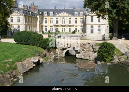 France, région picardie, oise, ermenonville, château, eau, cartes, face au parc jean jacques rousseau, philosophie, Banque D'Images