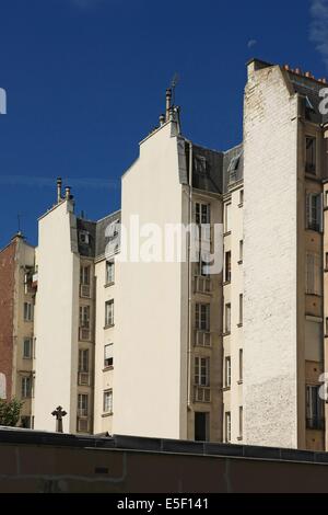 France, Ile de France, paris 16e arrondissement, rue michel ange, façades brutes, vue dépuis la rue claude lorrain, cimétiere d'auteuil, Banque D'Images