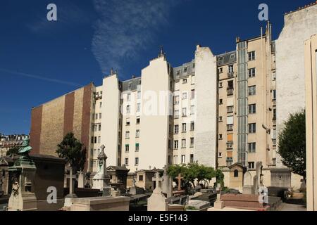 France, Ile de France, paris 16e arrondissement, rue michel ange, façades brutes, vue dépuis la rue claude lorrain, cimétiere d'auteuil, Banque D'Images