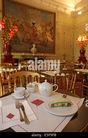 France, ile de france, paris 8e arrondissement, 158 boulevard haussmann, café jacquemart, musée jacquemart andre, salon de la tapisseries et pâtisserie Date : 2011-2012 Banque D'Images