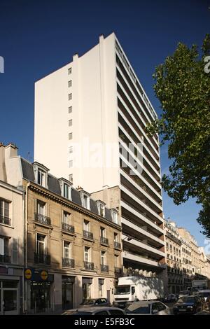 France, ile de france, paris 11e arrondissement, 17 boulevard jules ferry, immeuble haut Date : 2011-2012 Banque D'Images