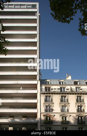 France, ile de france, paris 11e arrondissement, 17 boulevard jules ferry, immeuble haut Date : 2011-2012 Banque D'Images