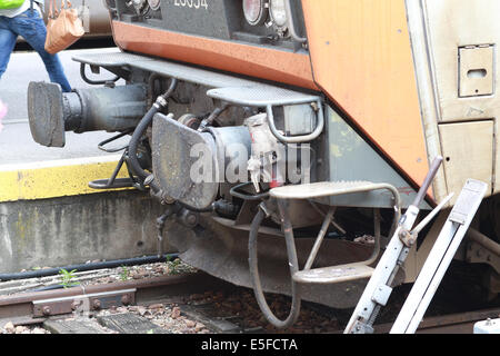 Paris Bercy est une gare ferroviaire et routière de Paris, France, exploité par la SNCF. Banque D'Images