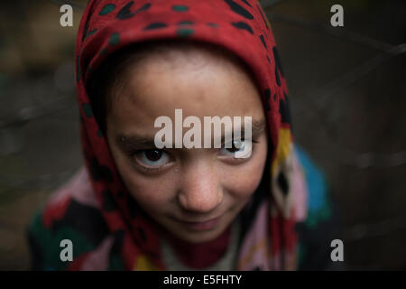 Les enfants qui vivent dans Turtuk qui est un petit village de la vallée de Nubra, près de la frontière avec le Pakistan. Banque D'Images