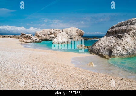 Plage de Cala Mariolu Baunei, Sardaigne, Italie Banque D'Images