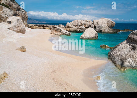 Plage de Cala Mariolu Baunei, Sardaigne, Italie Banque D'Images