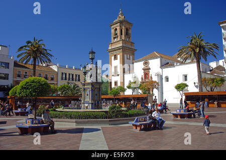 Plaza Alta et église de La Palma, Algeciras, Cadiz Province, Région d'Andalousie, Espagne, Europe Banque D'Images