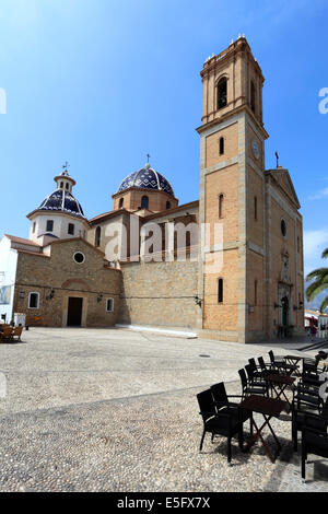 L'église au dôme bleu de la Vierge del Consuelo, ville d'Altea, Costa Blanca, Espagne, Europe. Banque D'Images