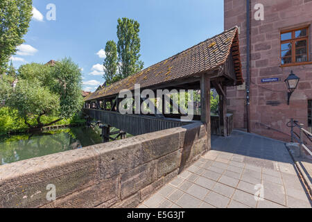 Hangman's Bridge (Henkersteg) sur la rivière Pednitz à Nuremberg Banque D'Images