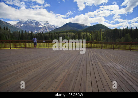 Le mont Robson Park Visitors' Centre Banque D'Images