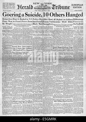 1946 New York Herald Tribune sur la page déclaration du suicide d'Hermann Goering et l'exécution des dirigeants nazis à Nuremberg Banque D'Images