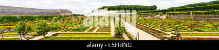 Villandry, France : le long de la route des châteaux de la Loire - Château et jardins de Villandry Banque D'Images