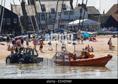 L'Atlantique de la RNLI Lifeboat 85 Lewisco à Whitstable Kent England UK Banque D'Images