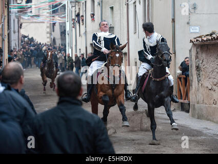 Le carnaval de Santu Lussurgiu. Dans tous les mois de février les citoyens de Santu Lussurgiu célèbrent la période de carnaval. Banque D'Images