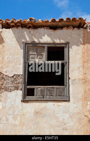 Fenêtre rustique dans ancienne ferme sur Fuerteventura Banque D'Images