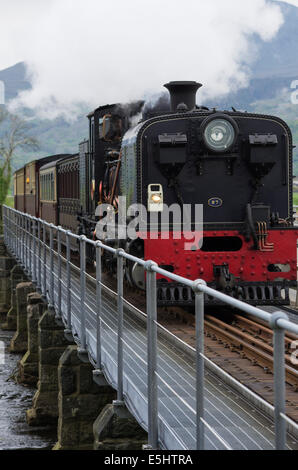 Welsh Highland locomotive à vapeur Numéro 87 Banque D'Images