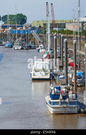 Port et Port de Plaisance River Nene Fenland Wisbech Cambridgeshire UK Banque D'Images