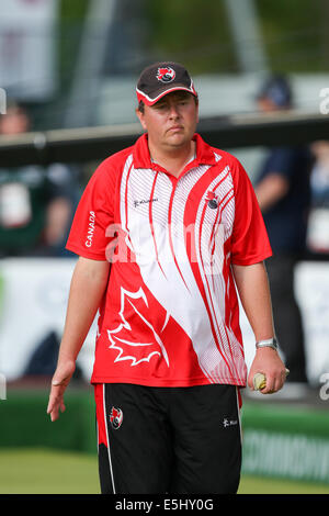 Glasgow, Ecosse. 01 août, 2014. Les Jeux du Commonwealth de Glasgow. Jour 9. Centre de boulingrin de Kelvingrove. Mens Lawn Bowls finales. L'Ecosse et le Canada. Médaille d'or. Canada's Ryan Bester. Credit : Action Plus Sport/Alamy Live News Banque D'Images