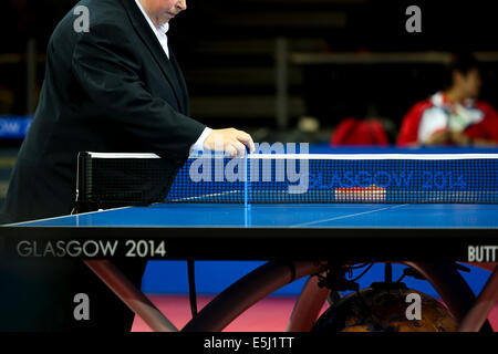 Glasgow, Ecosse, Royaume-Uni. 1er août, 2014. Soirée des célibataires Tennis de Table L'action. Le jeu de médaille au large de matches. Credit : ALAN OLIVER/Alamy Live News Banque D'Images