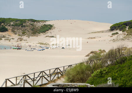 Punta Paloma, système de dunes de sable à Bolonia, Costa de la Luz, Cadiz, Espagne. Banque D'Images