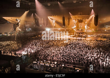 La Hollande, la sensation. Première mondiale 'Bienvenue à l'Pleasuredome' Amsterdam Arena. 5 juillet 2014. DJ M. Blanc. Utilisez uniquement éditoriale Banque D'Images