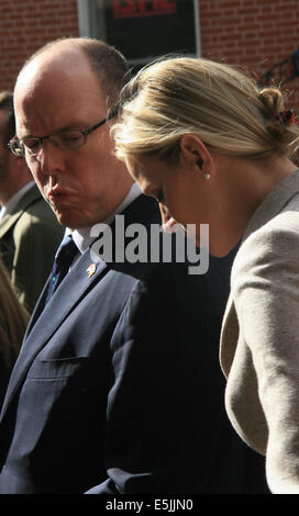 Le lundi 04 avril 201- DUBLIN, IRLANDE- Prince Albert de Monaco lors d'une visite d'état de Rep de l'Irlande avec Charlene Wittstock Banque D'Images