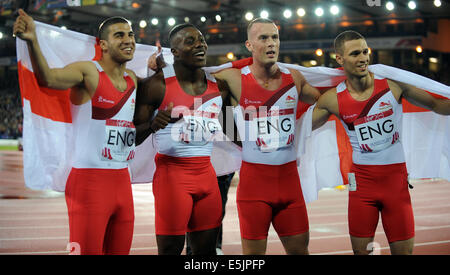 ADAM GEMILI HARRY AIKINES-MEN'S 4X400 RELAY HAMPDEN PARK GLASGOW 02 Août 2014 Banque D'Images