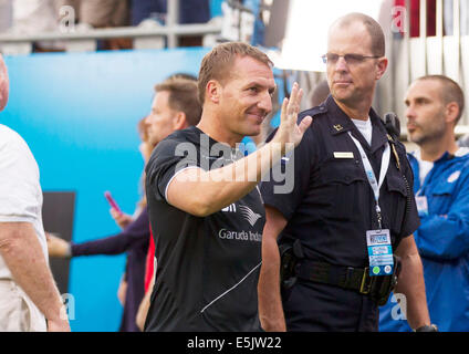 Charlotte, USA. 07 août, 2014. La Coupe des champions internationaux de la Guinness. L'AC Milan contre Liverpool. Manager de Liverpool, Brendan Rodgers vagues pour les fans d'Action Crédit : Plus Sport/Alamy Live News Banque D'Images